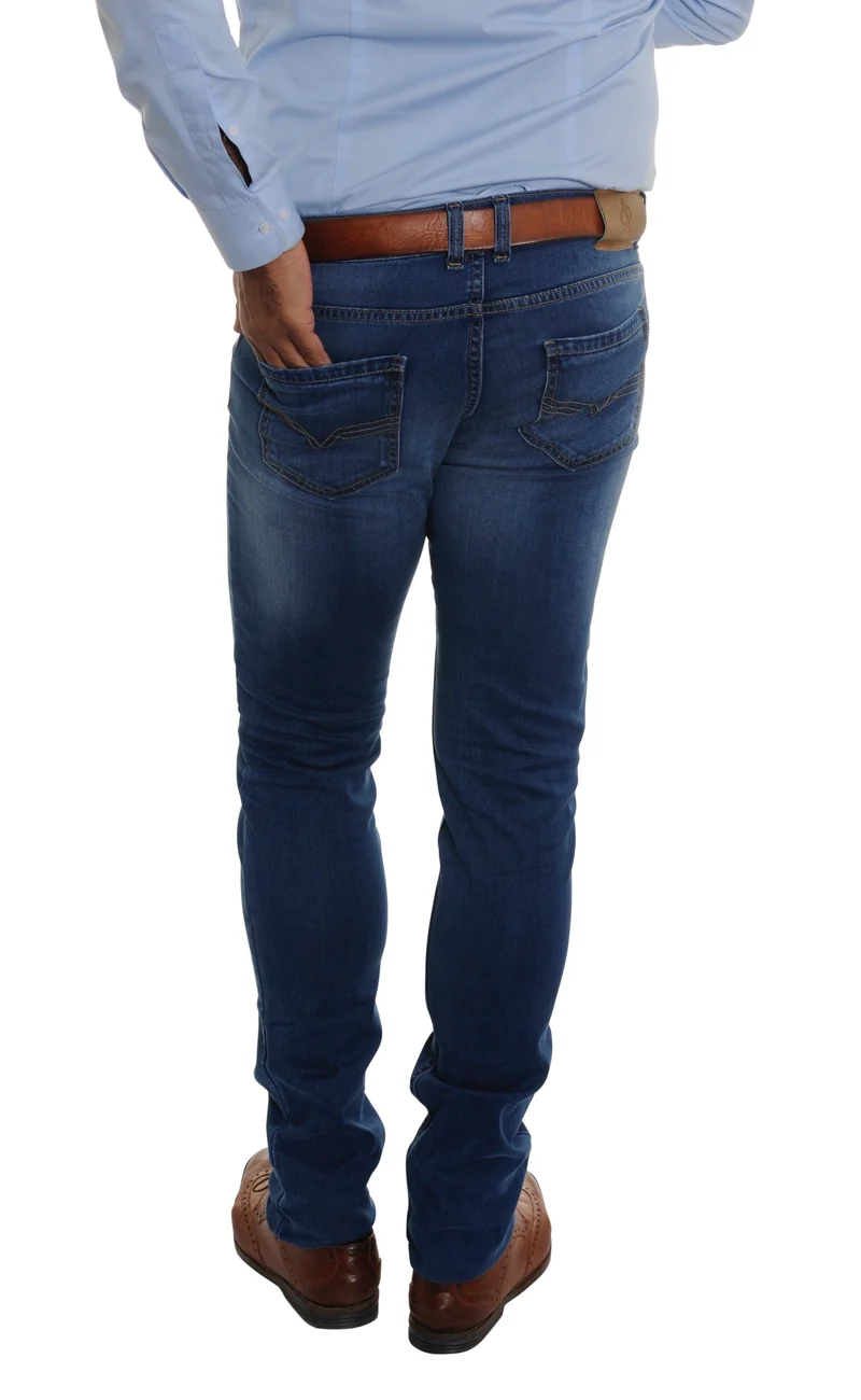 Jean homme grand modern fit bleach – Entrejambe 105 cm