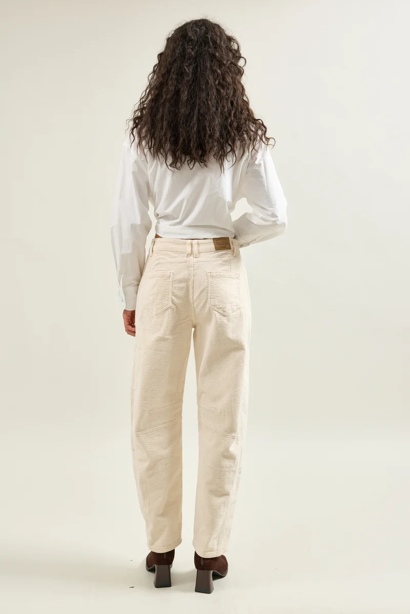 Pantalon Violette Coupe Ballon Velours Côtelé