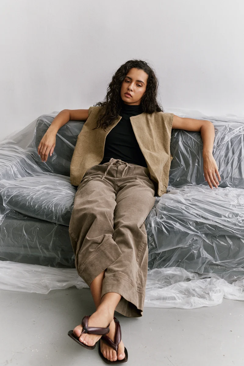 Pantalon Rose Large en Velours Côtelé