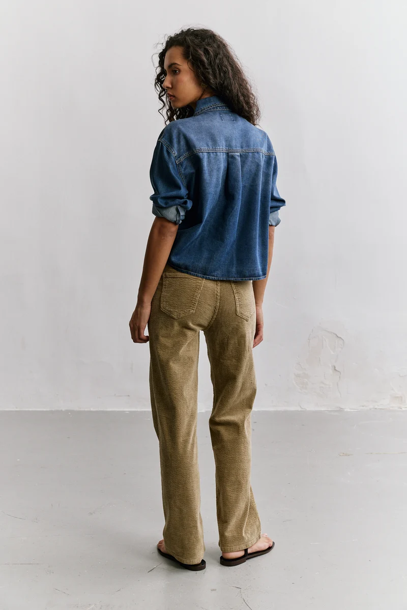 Chemise Denim Courte Épaules Tombantes