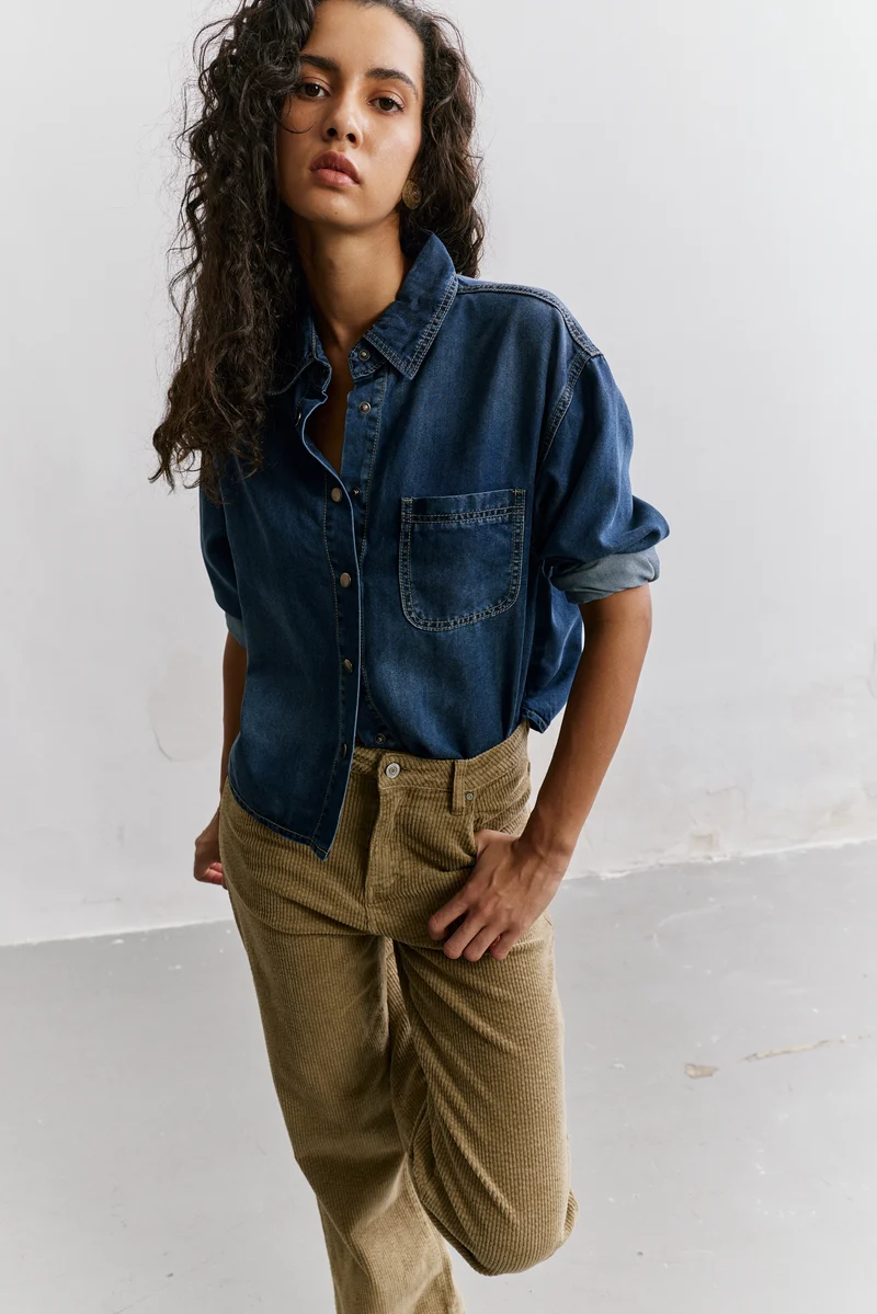 Chemise Denim Courte Épaules Tombantes