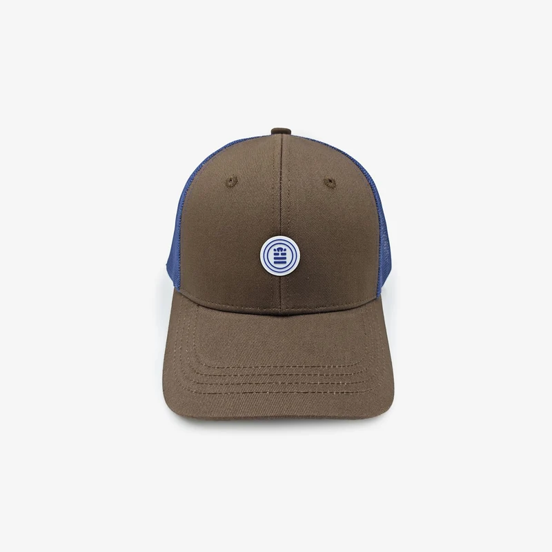 Casquette trucker marron et bleu roi