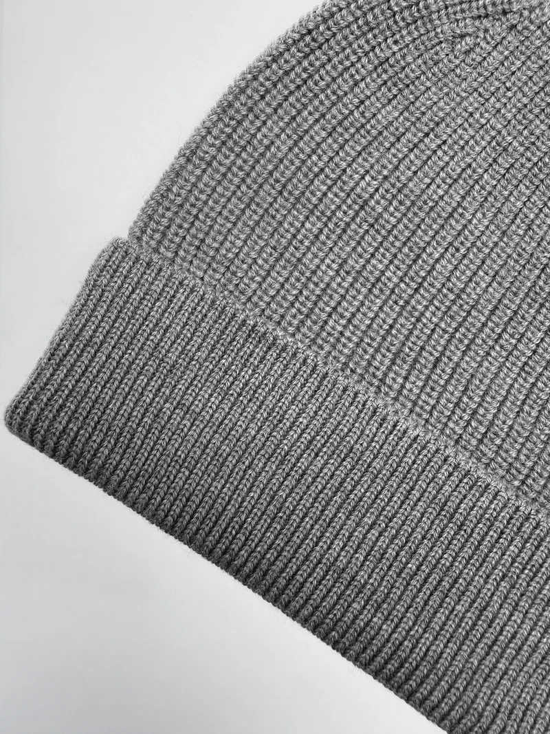 SEAMLESS MERINO BEANIE