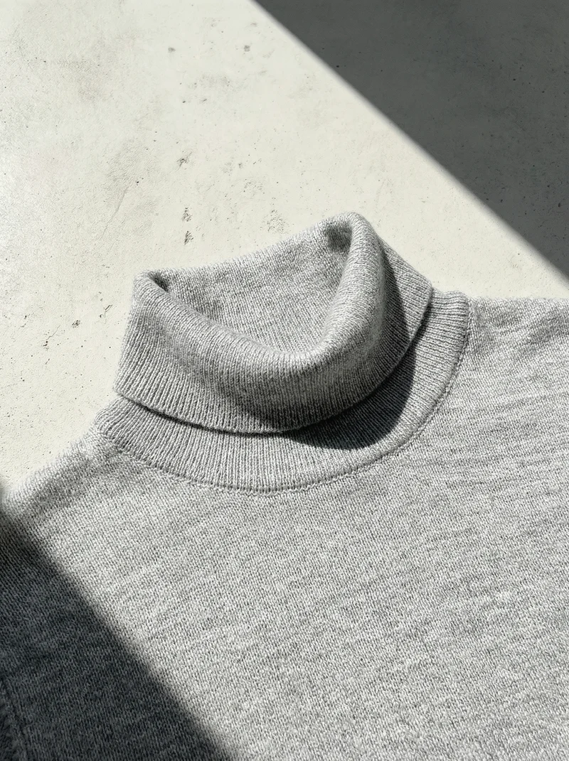 ULTRA MERINO TURTLENECK