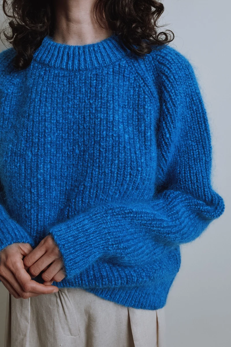 AGNÈS Raglan Sweater in Merino-Mohair Wool - Cobalt Blue