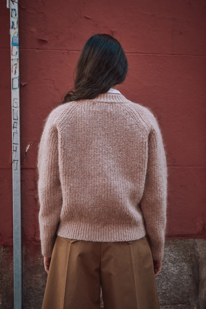 AGNÈS Raglan Sweater in Merino-Mohair Wool - Light Pink