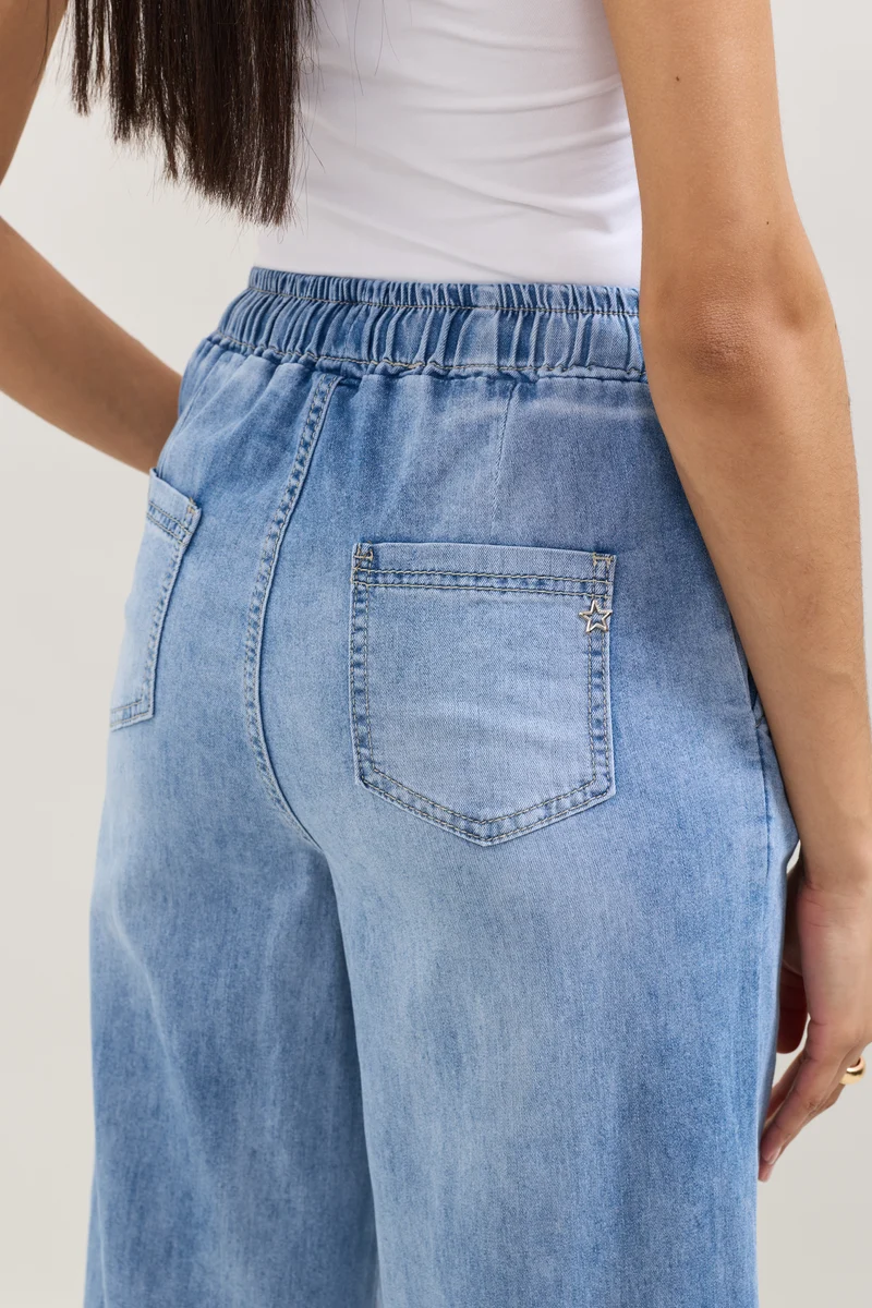 Jean droit large à lacet taille élastique