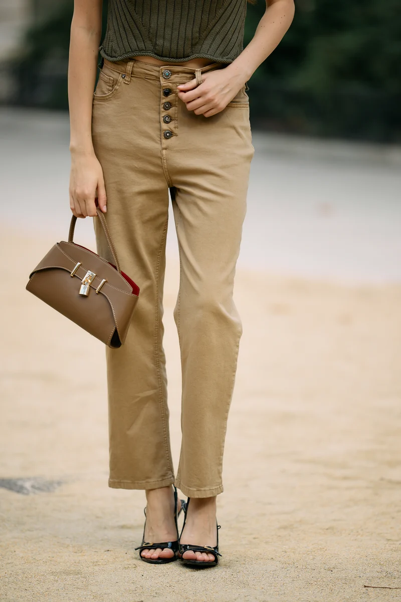 Pantalon Droit Boutons Fantaisie