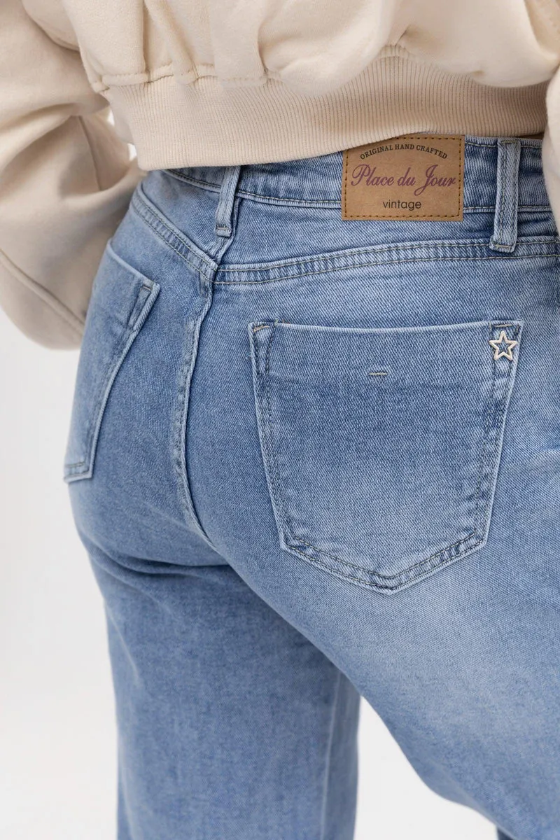 Jean Droit Taille Haute Coupe Intemporelle