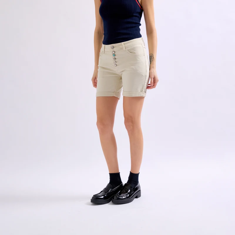 Short Couleurs Avec Boutons Fantaisies
