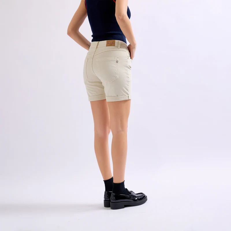 Short Couleurs Avec Boutons Fantaisies