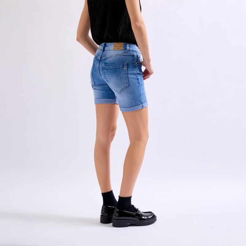 Short Couleurs Avec Boutons Fantaisies