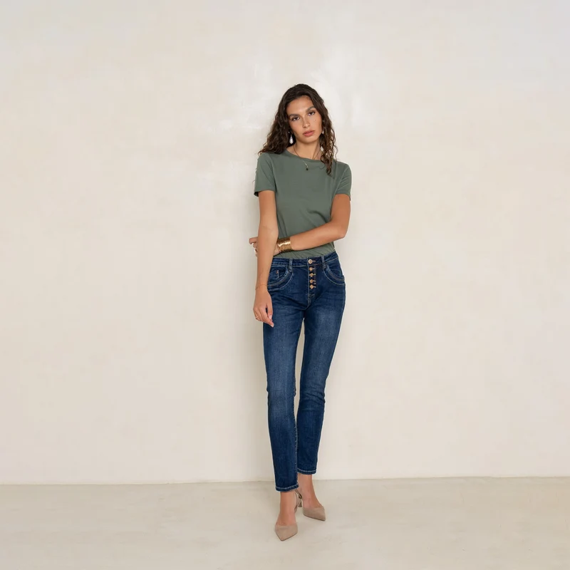 Jean Boyfriend Taille Haute Boutons Fantaisies Dorés
