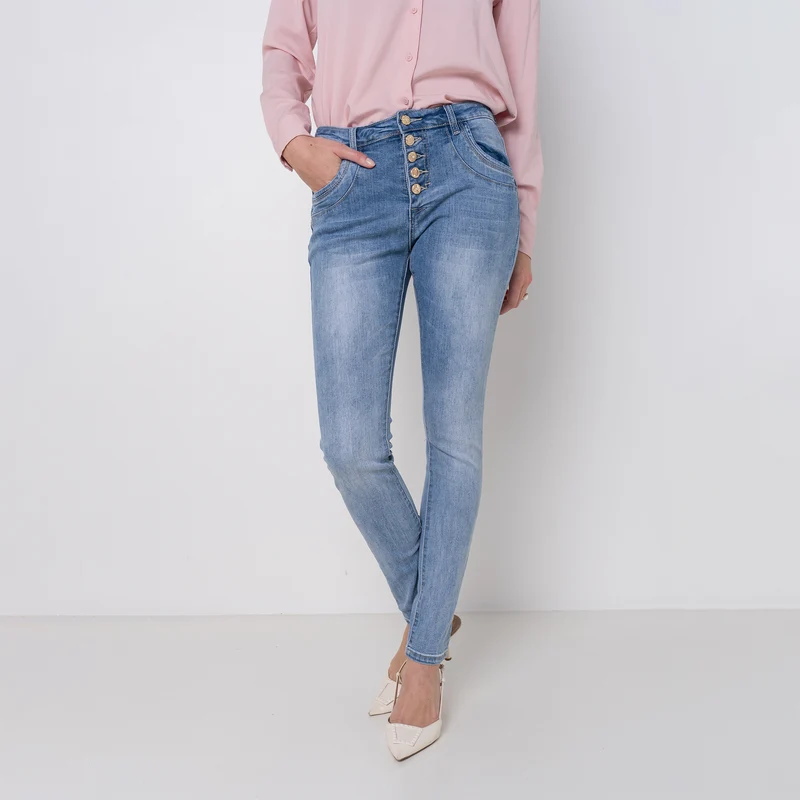 Jean Boyfriend Taille Haute Boutons Fantaisies Dorés
