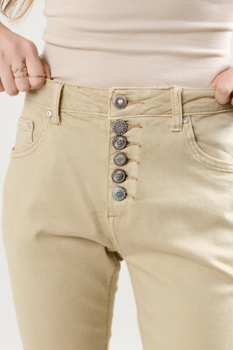 Pantalon Boyfriend à Boutons Fantaisies Argentés Été