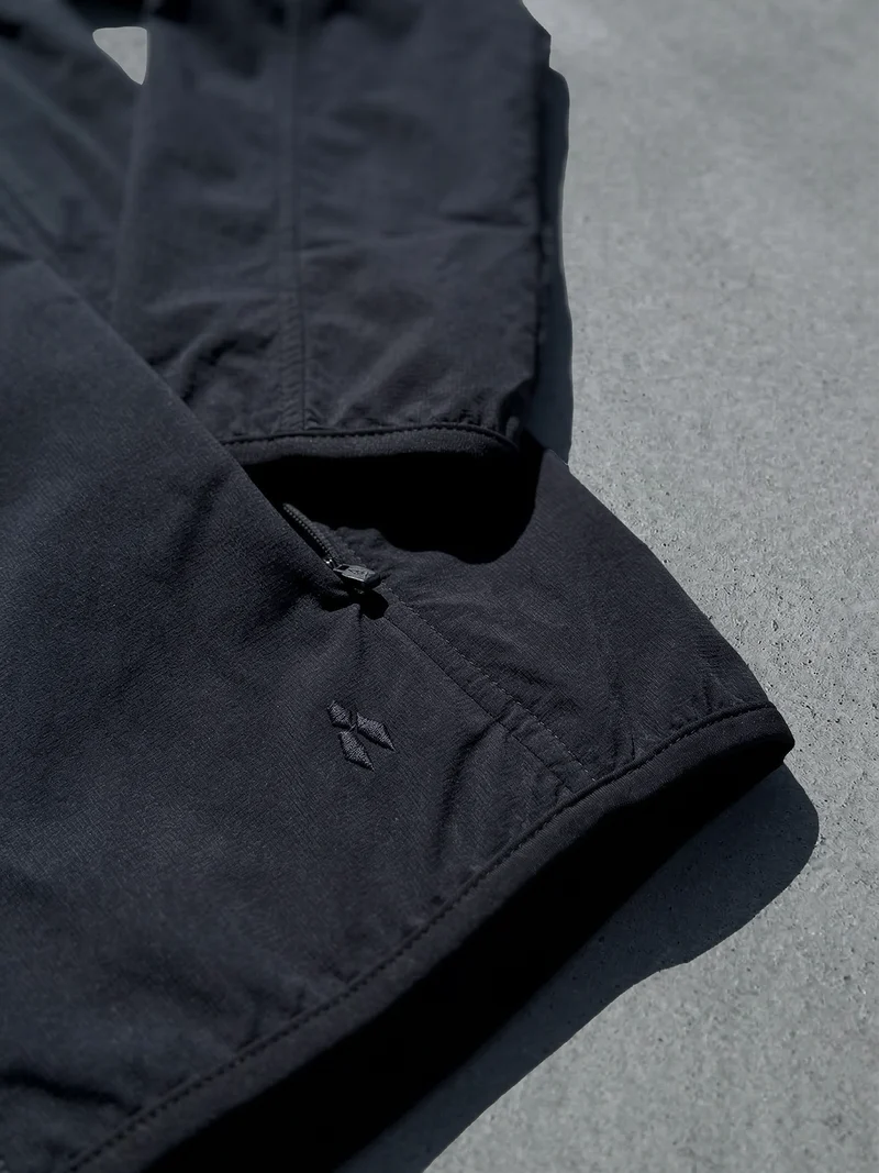 FREEDOM WINDBREAKER