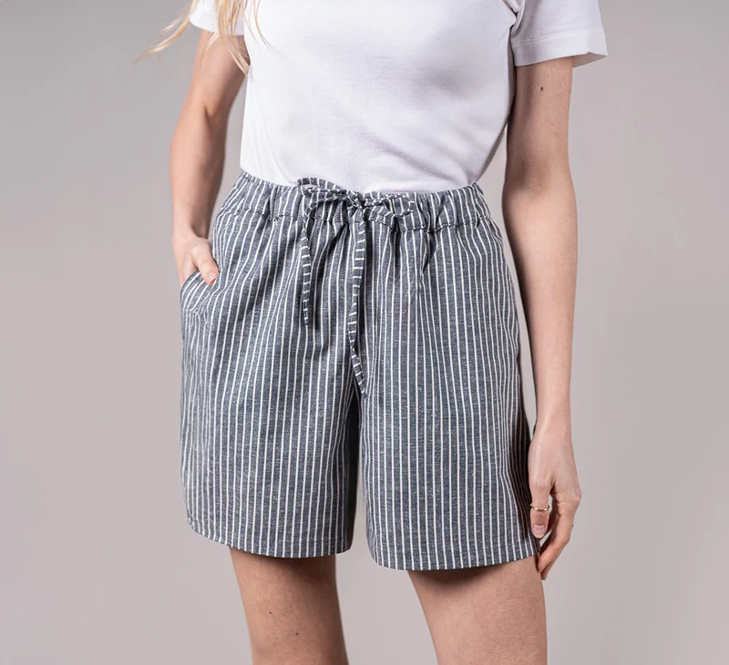 WOMAN HEMP SHORTS