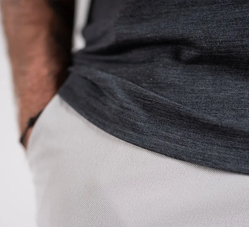 ACTION MERINO V-NECK TEE