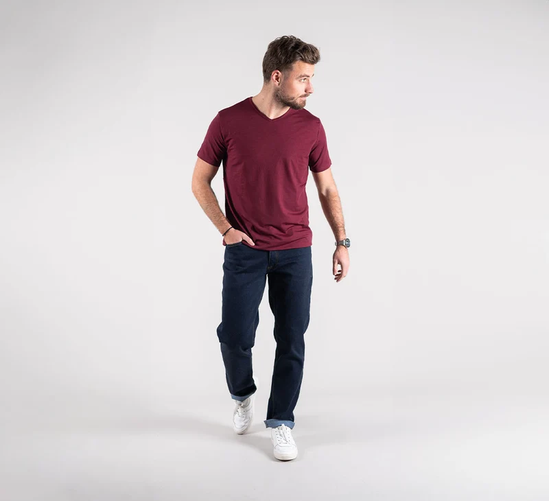 ACTION MERINO V-NECK TEE