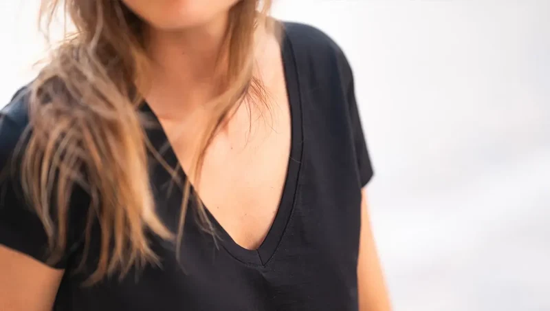 WOMAN MERINO V-NECK T-SHIRT