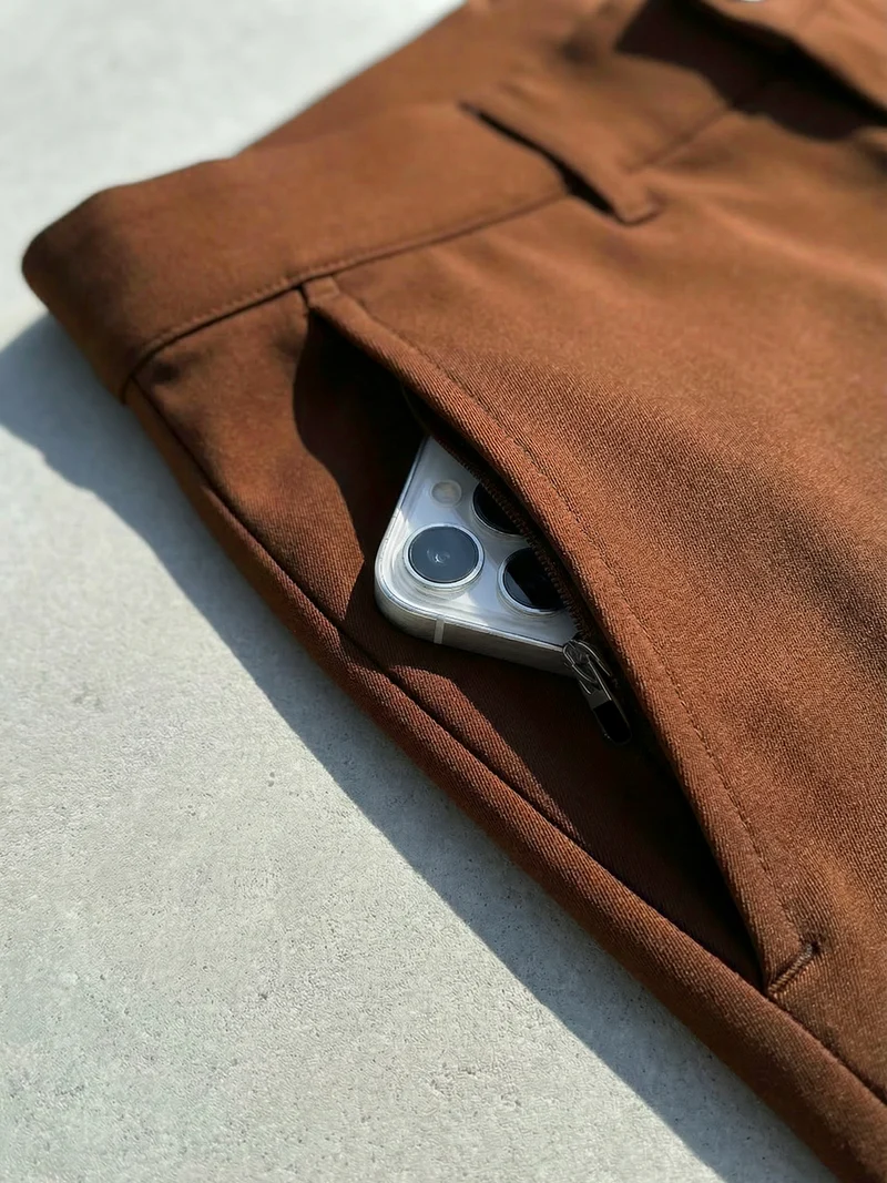PERFORMANCE CHINOS