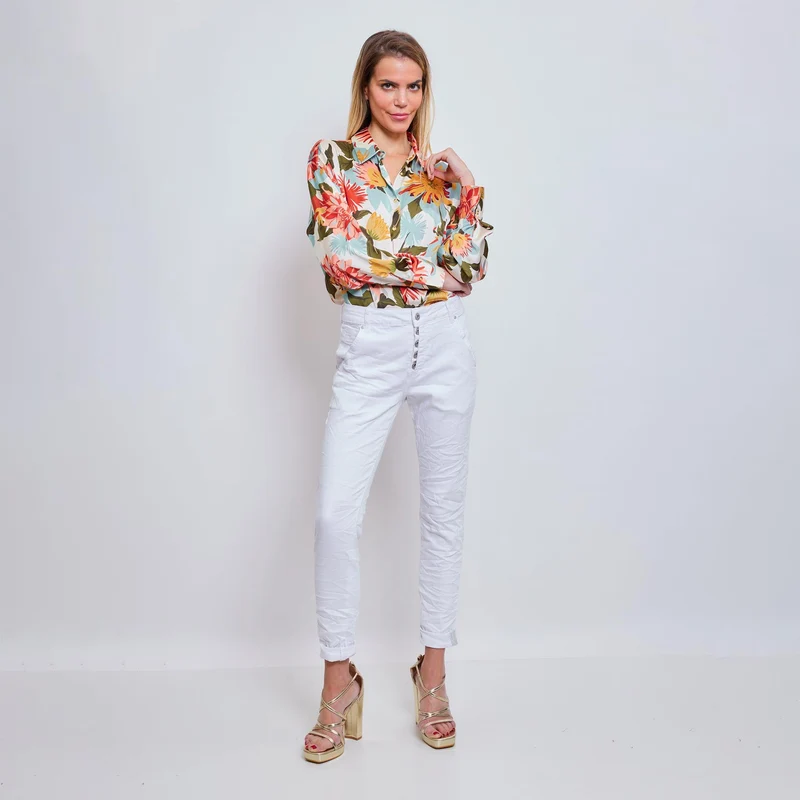 Pantalon Boyfriend couleur avec revers blanc