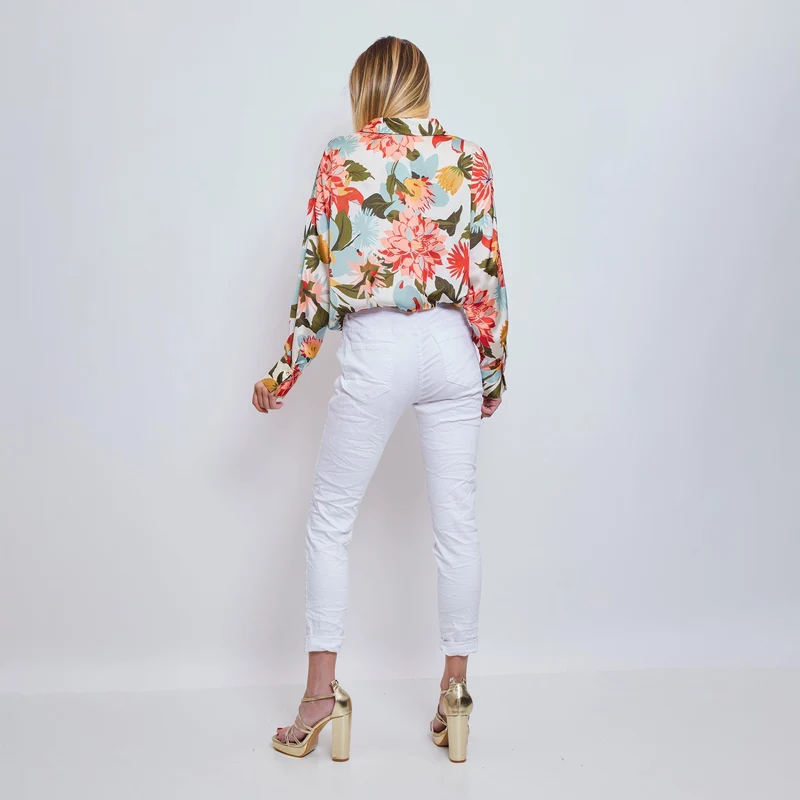 Pantalon Boyfriend couleur avec revers blanc
