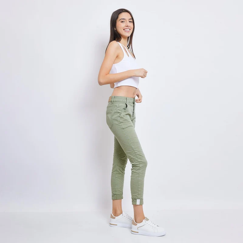 Pantalon Boyfriend couleur avec revers blanc