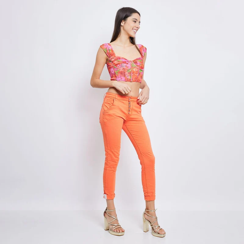 Pantalon Boyfriend couleur avec revers blanc