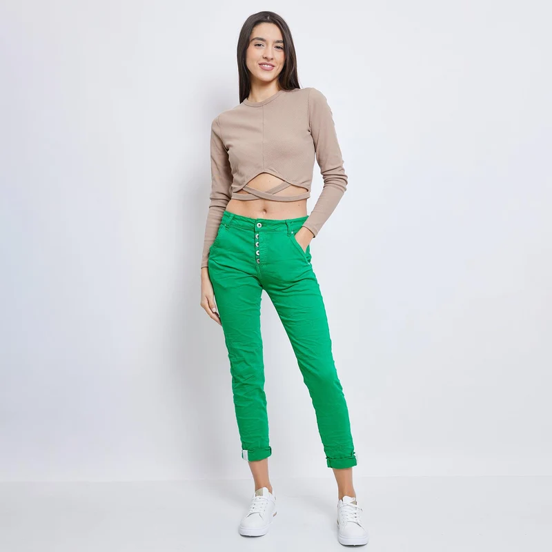 Pantalon Boyfriend couleur avec revers blanc