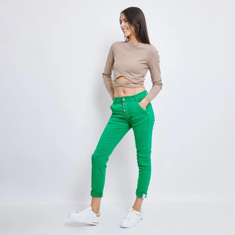 Pantalon Boyfriend couleur avec revers blanc