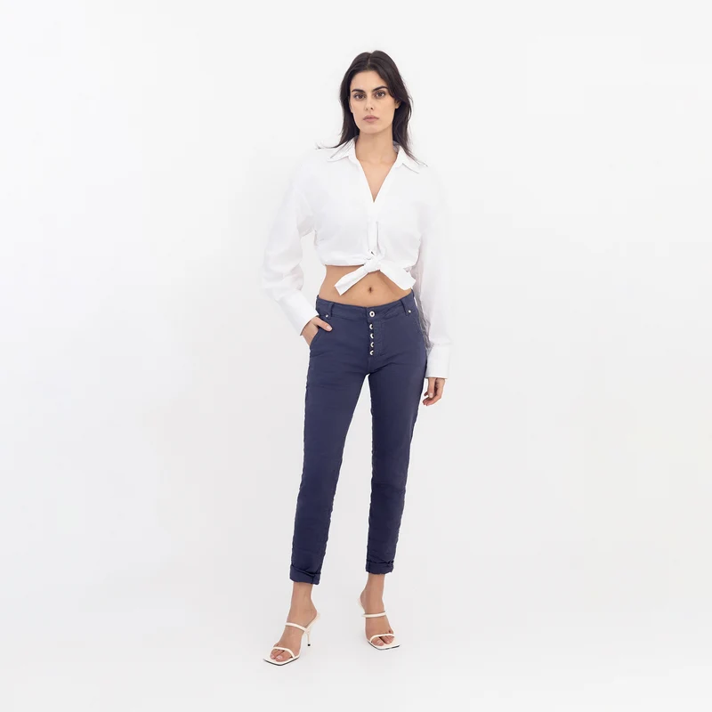 Pantalon Boyfriend couleur avec revers blanc