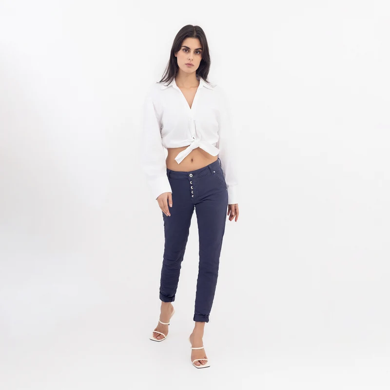 Pantalon Boyfriend couleur avec revers blanc