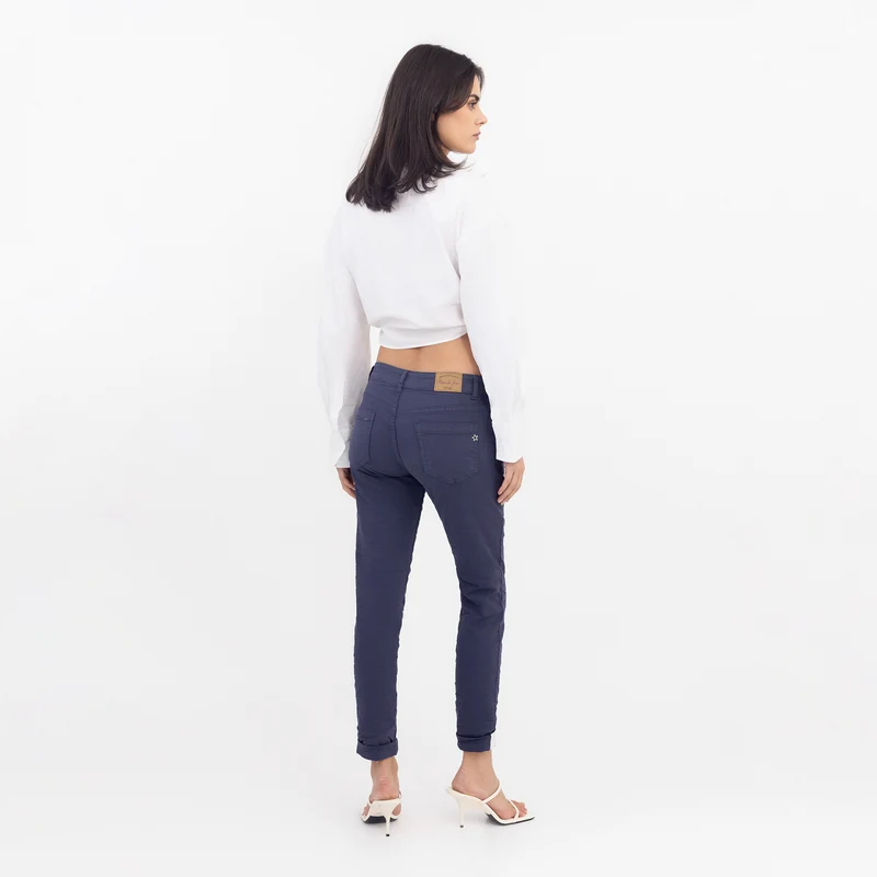 Pantalon Boyfriend couleur avec revers blanc