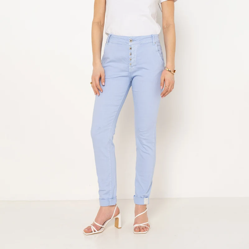 Pantalon Boyfriend couleur avec revers blanc