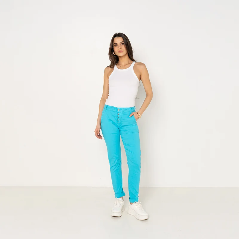 Pantalon Boyfriend couleur avec revers blanc