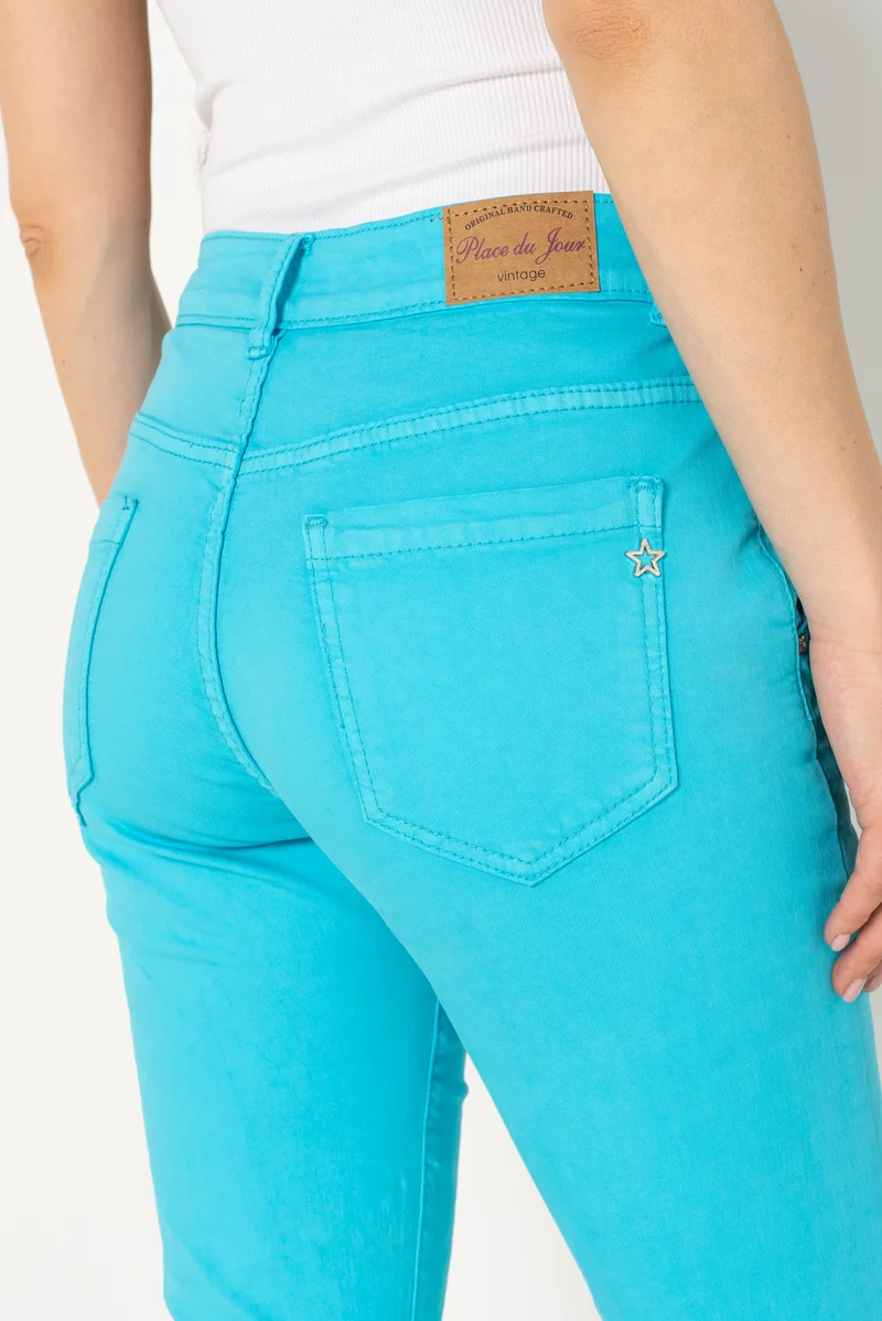 Pantalon Boyfriend couleur avec revers blanc