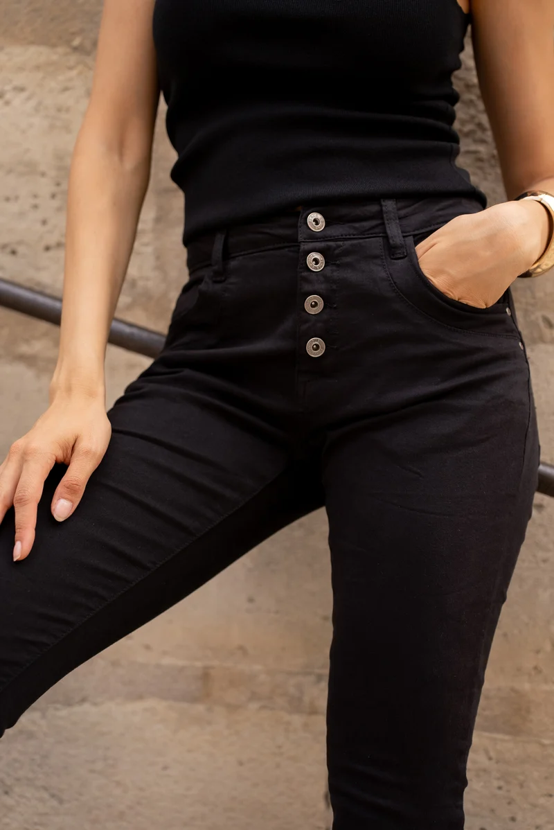 Boyfriend Taille Haute à Boutons