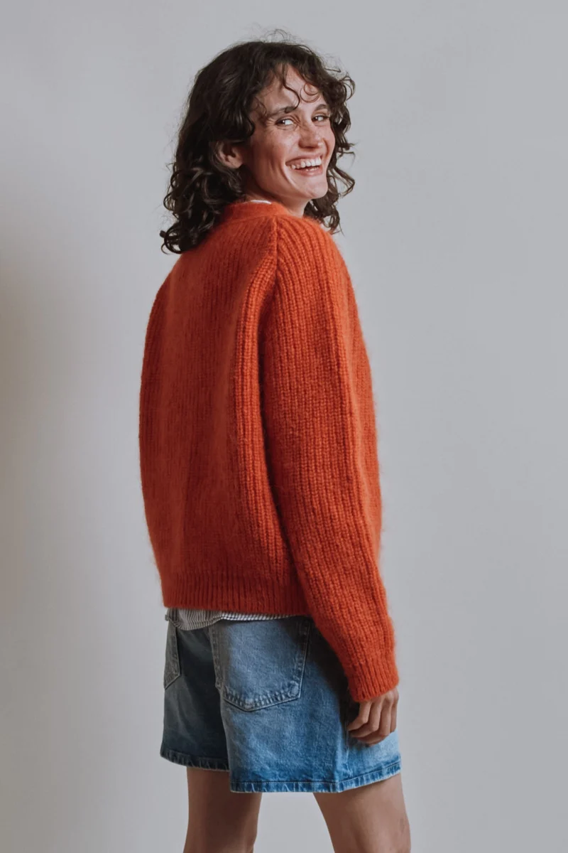 ANNA V-Neck Cardigan in Merino-Mohair Wool - Burnt Orange