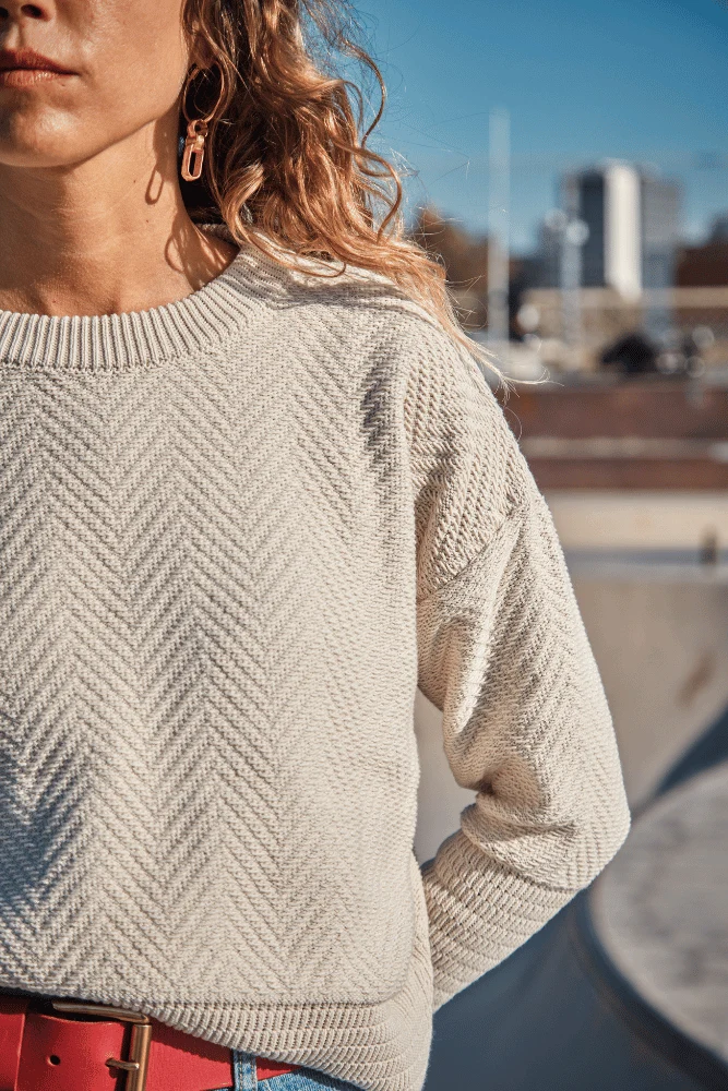 NELLIE Chevron Sweater in Organic Cotton - Off-White