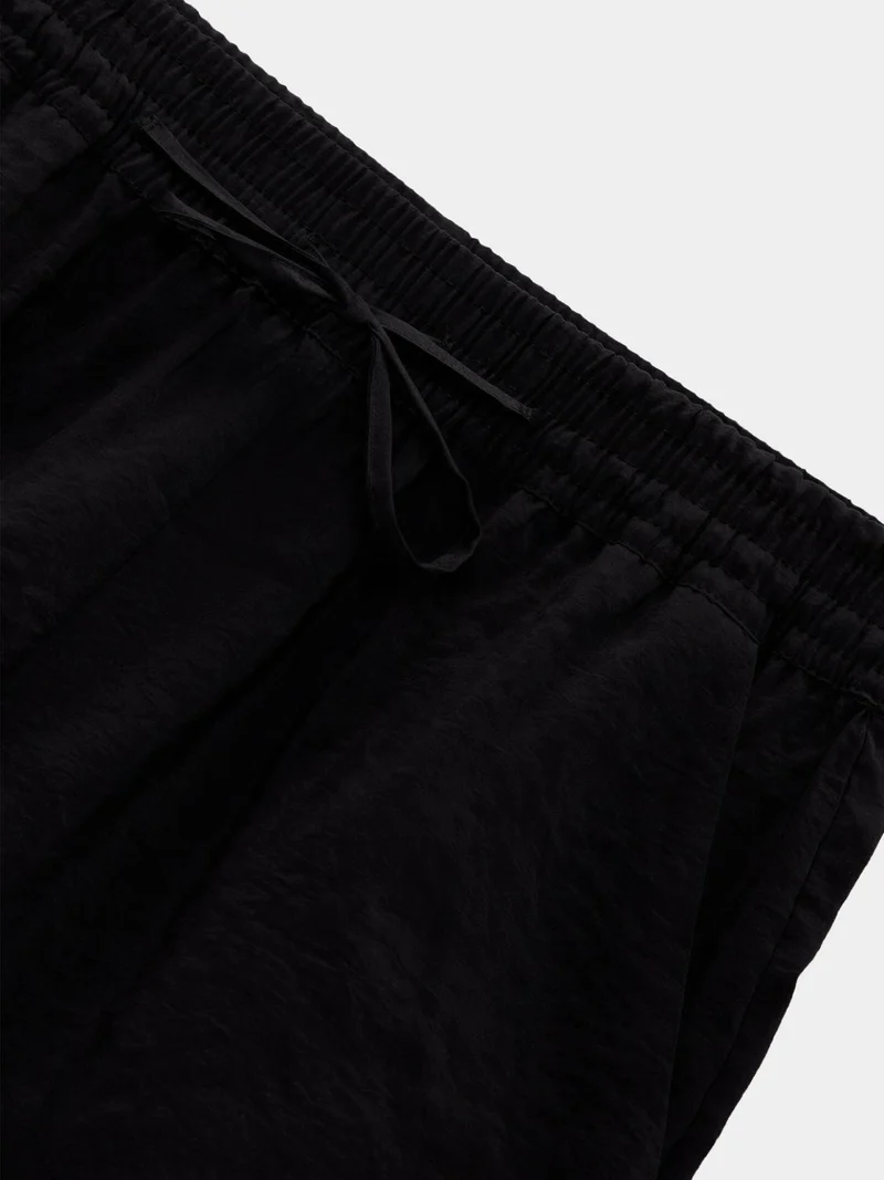 Black Tie-Detail Shorts