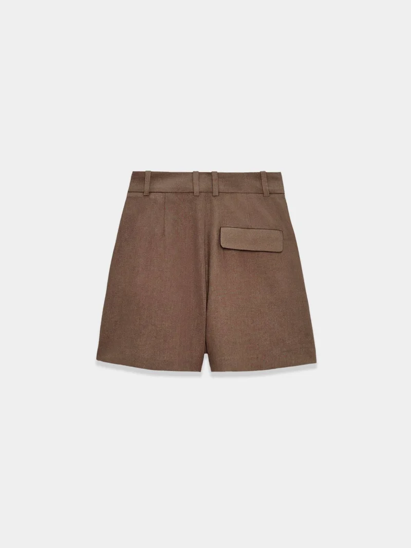 Green high waisted linen short