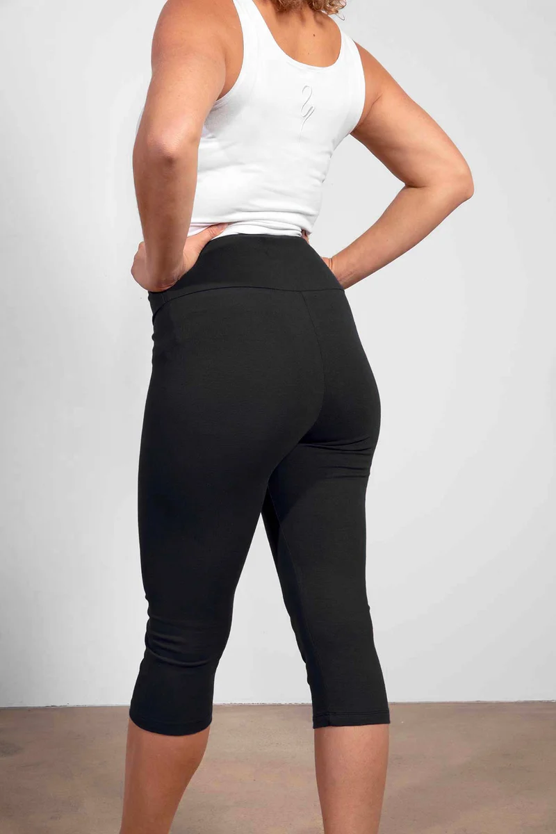 Alya Capri Legging 3/4 — Mercerized Organic Cotton Yoga Capri Legging with Wide Waistband