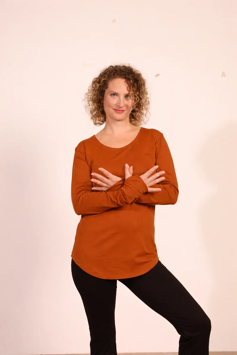 Lunara Longsleeve Shirt — Mercerized Organic Cotton Yoga Longsleeve with Thumb Loops