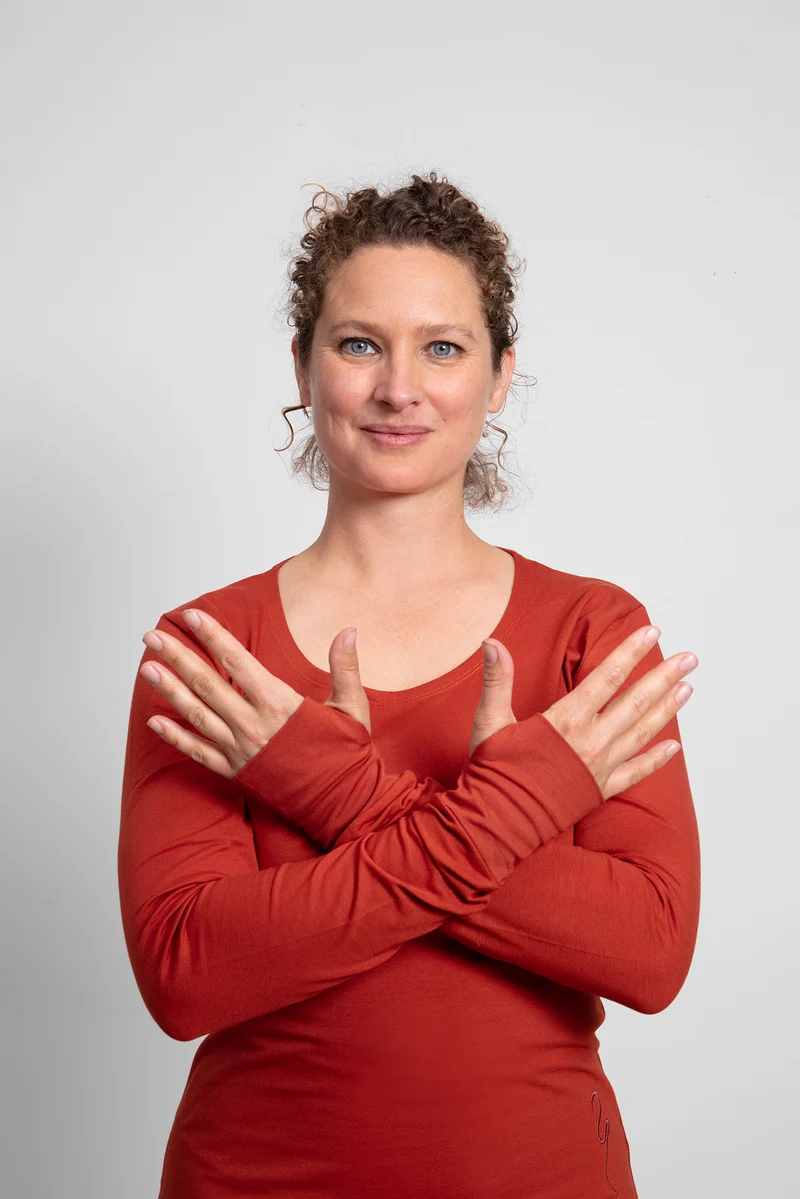 Lunara Longsleeve Shirt — Mercerized Organic Cotton Yoga Longsleeve with Thumb Loops