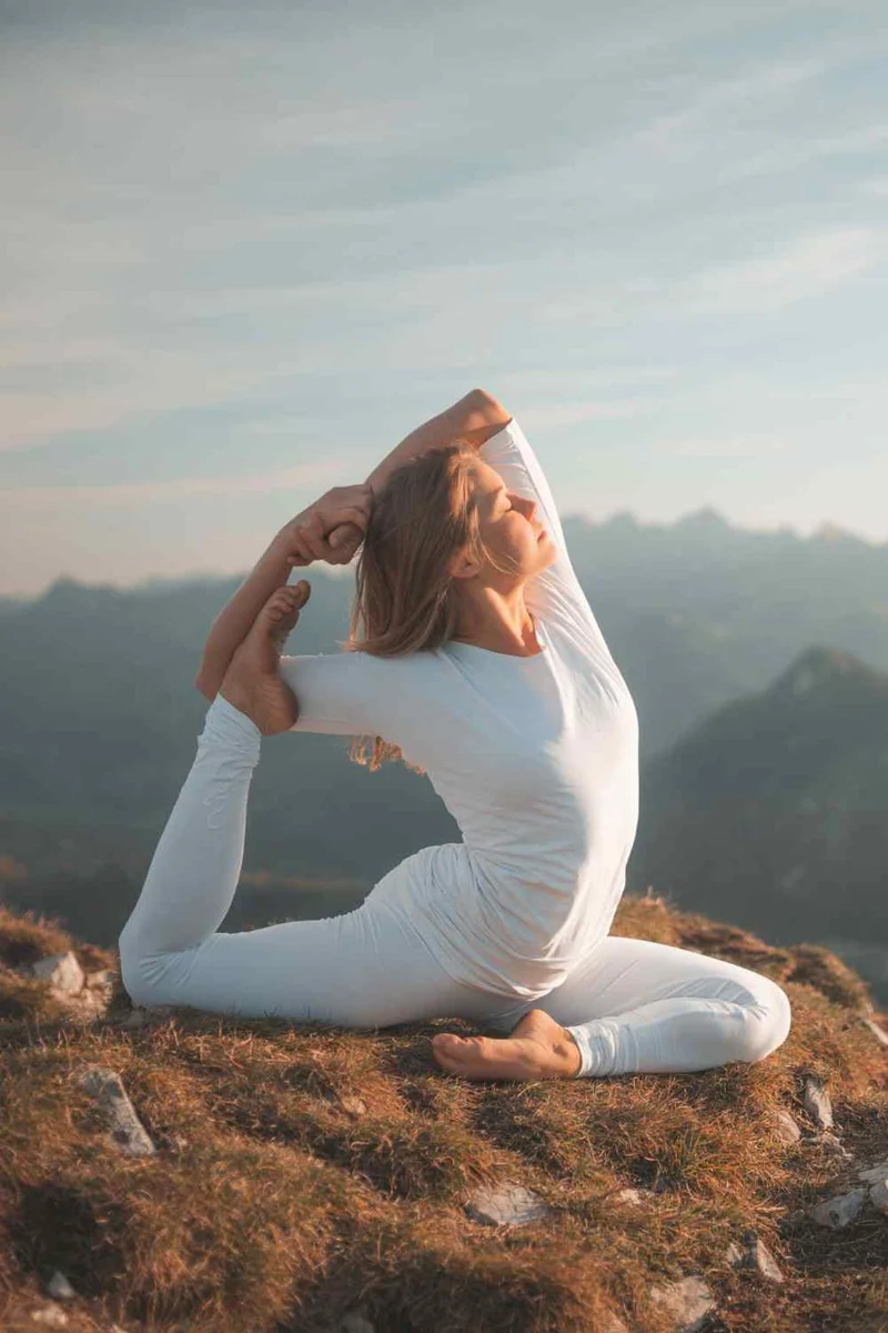 Siri Yoga Pullover — Organic Cotton Batwing Yoga Top with 3/4 Sleeves