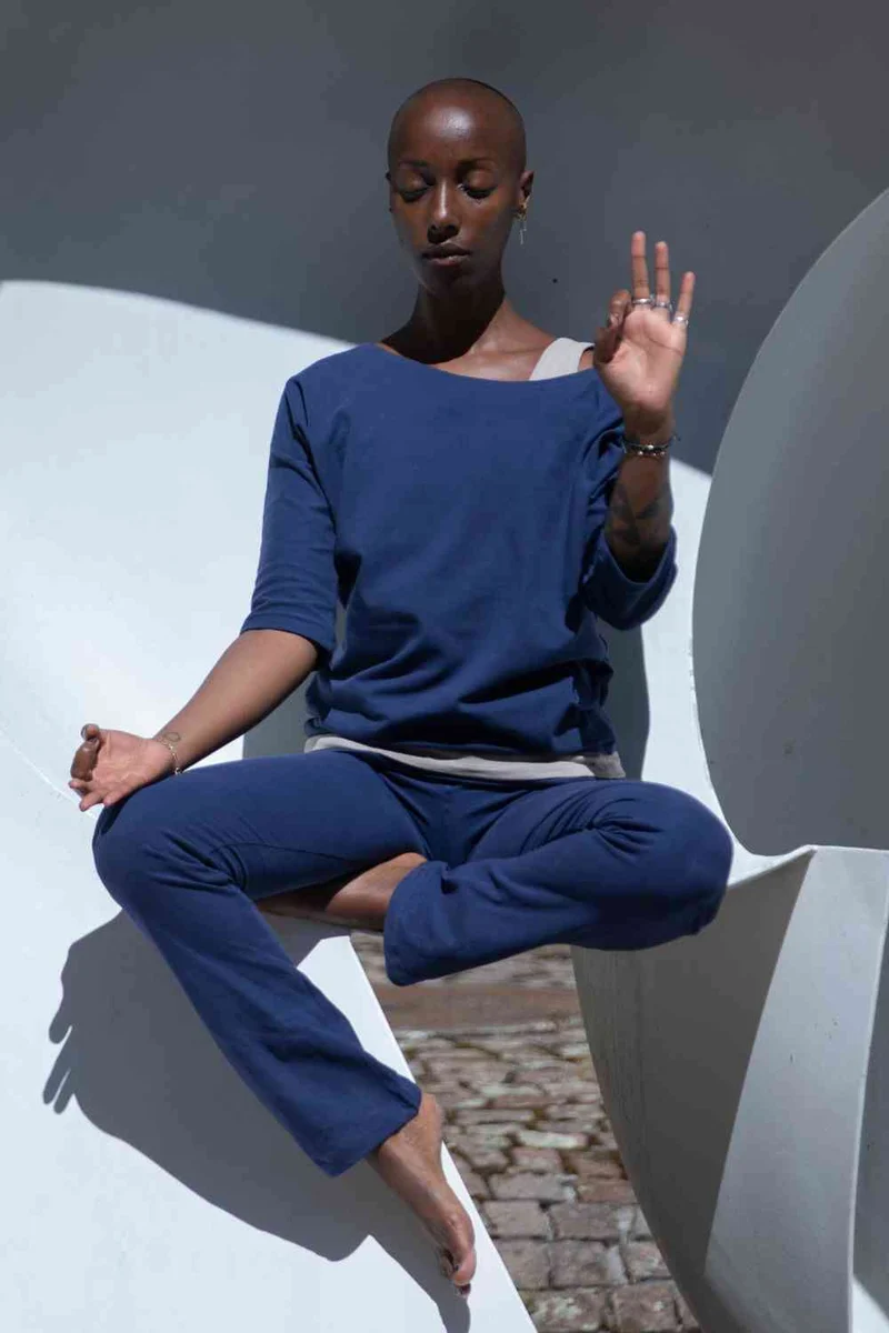 Siri Yoga Pullover — Organic Cotton Batwing Yoga Top with 3/4 Sleeves
