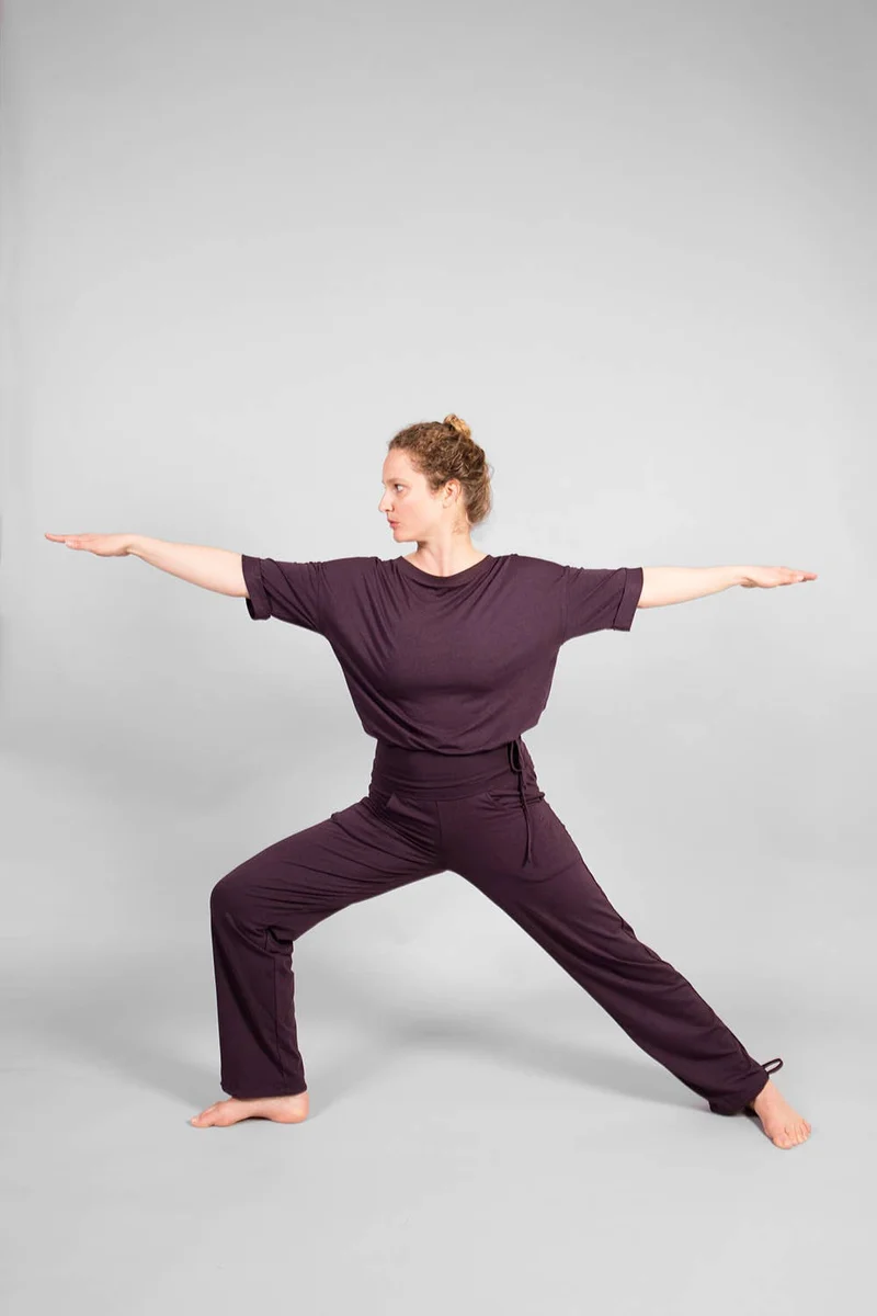 Cosma Loose Fit Shirt — Bamboo & Organic Cotton Yoga Top with Adjustable Hem Ribbon