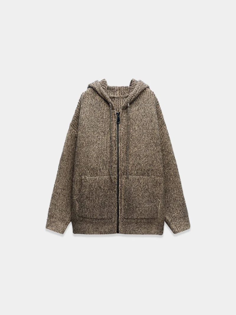 Oversized knit pullover