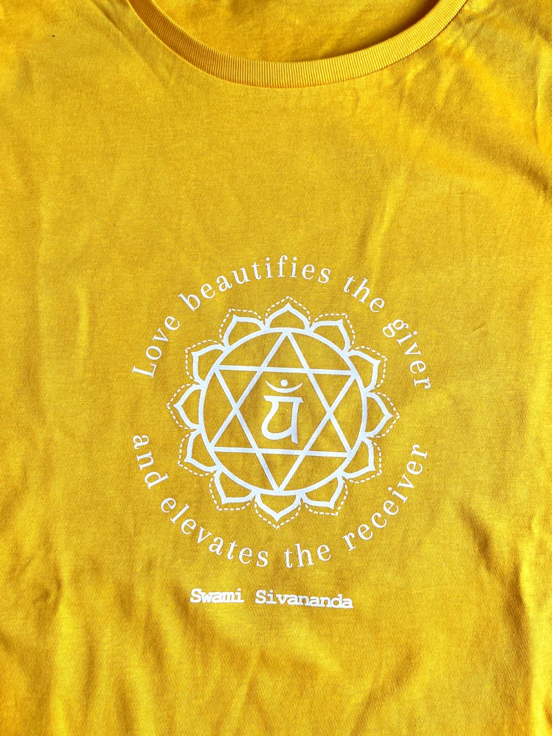 T-shirt de yoga en coton bio jaune pour femme, motif chakra du cœur